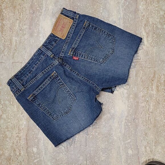 LEVIS 518 WOMENS SUPERFLOW STRETCH CUTOFF SHORTS SIZE JUNIORS 1 - Picture 8 of 8